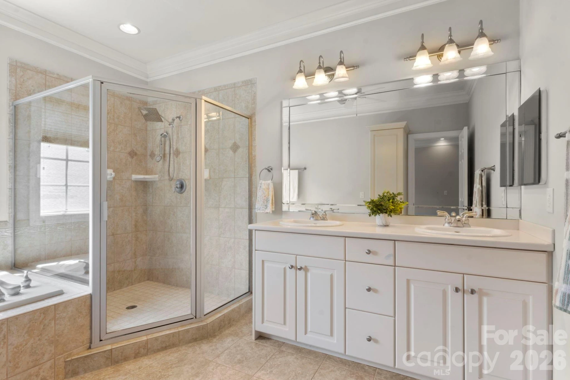705 Congressional Lane - Photo 17