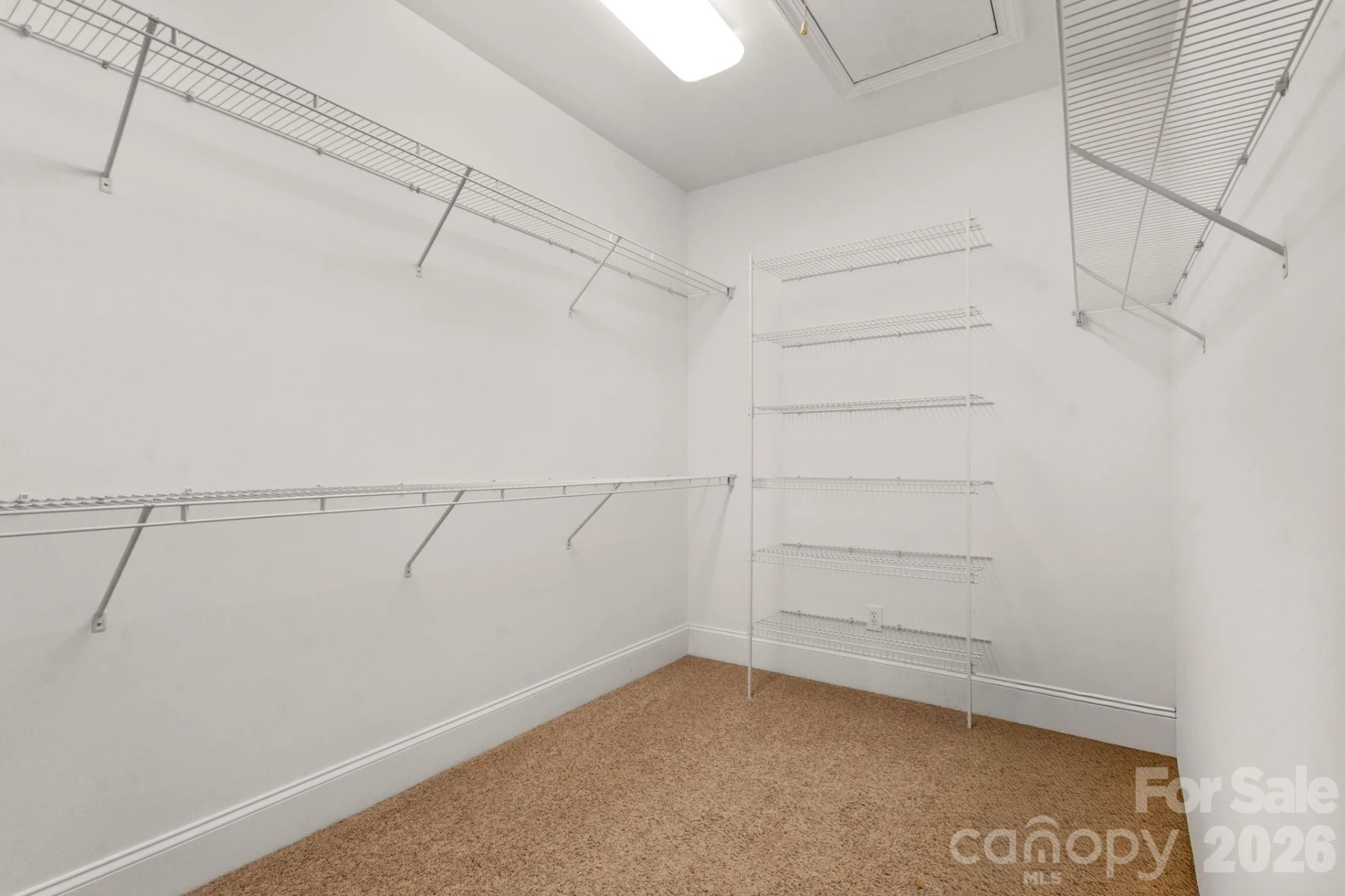 705 Congressional Lane - Photo 21