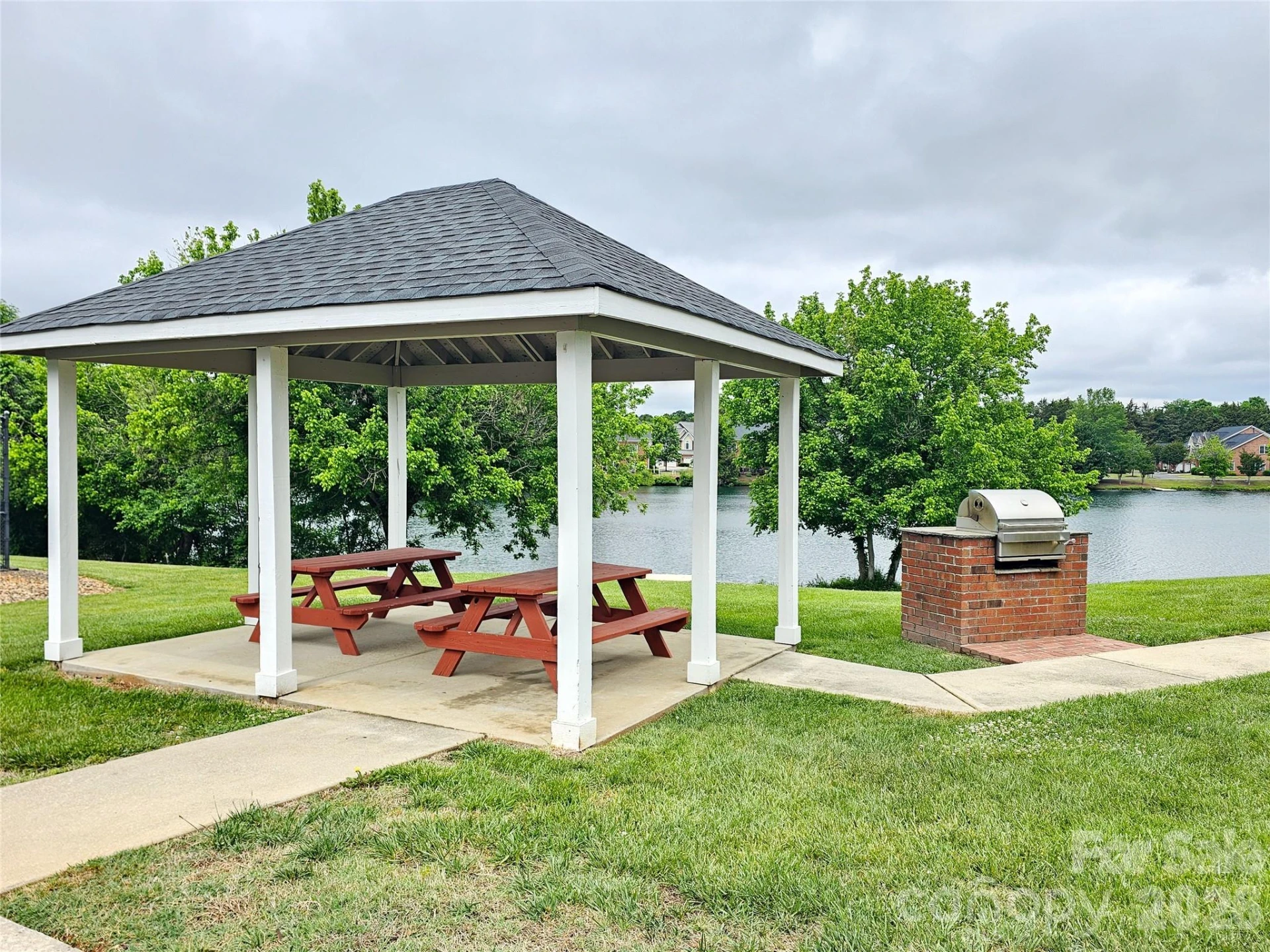 705 Congressional Lane - Photo 27