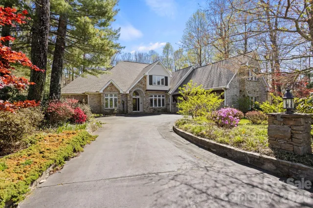 106 Farwood Court, Flat Rock, NC, 28731