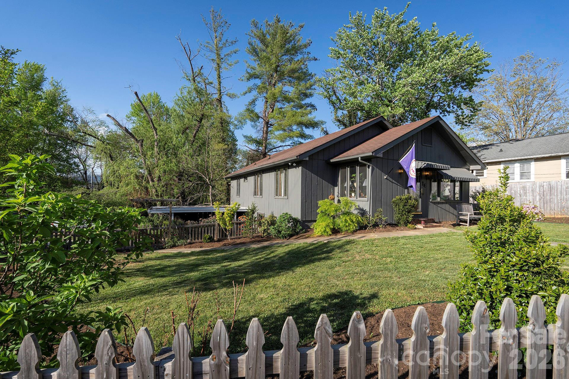 34 Oakley Road - Photo 2