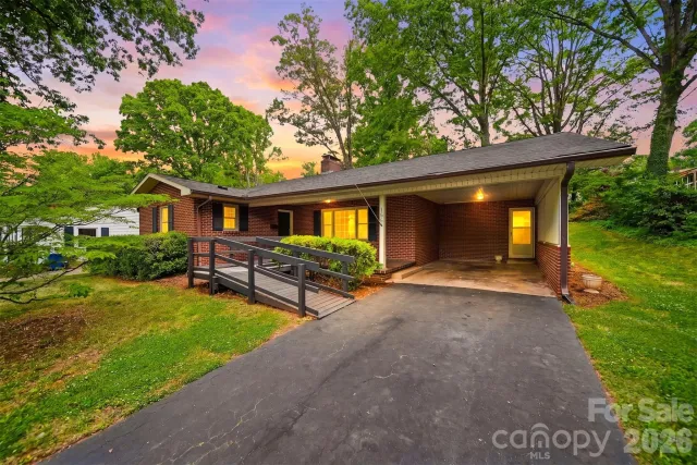 105 Ann Street, Morganton, NC, 28655