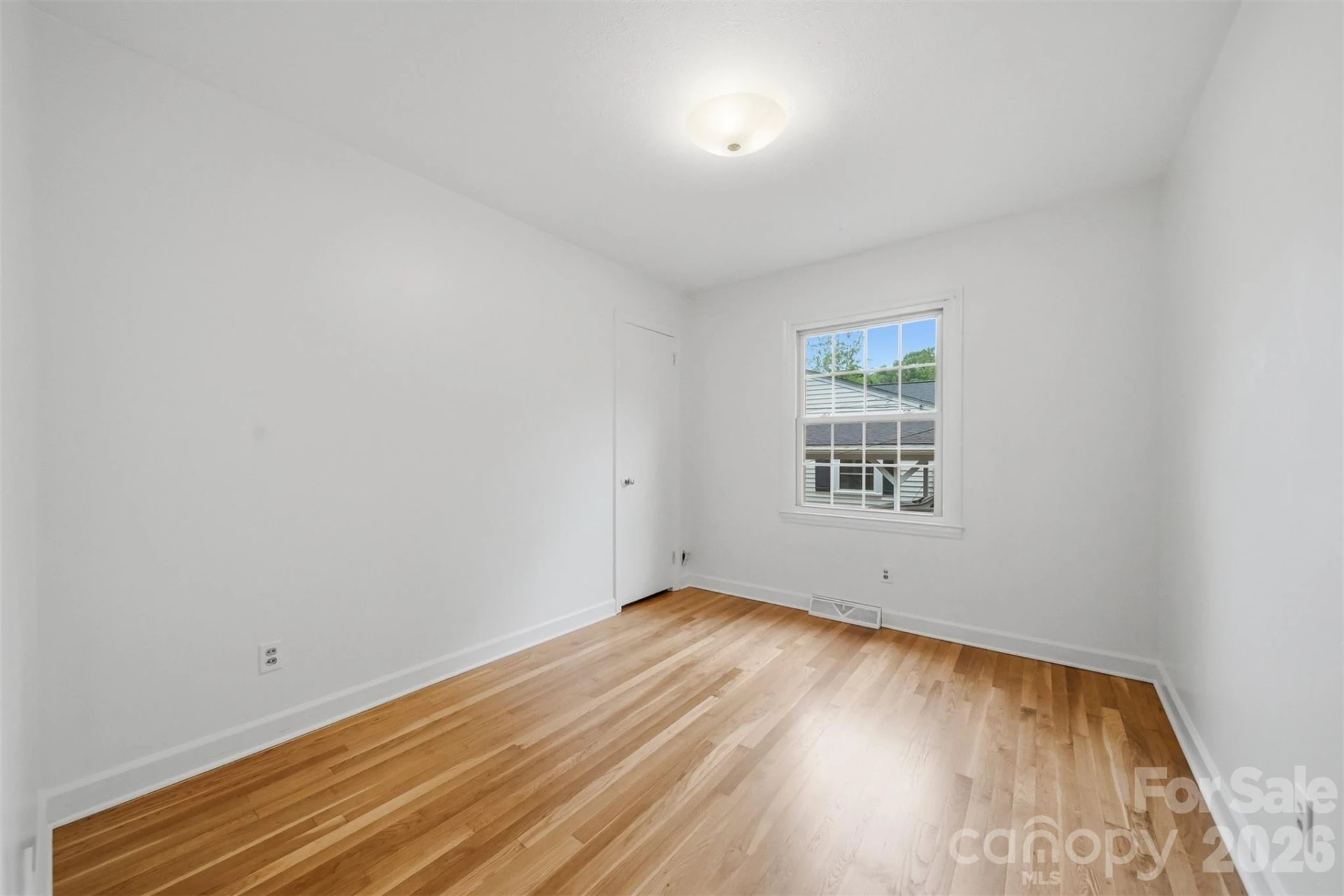 105 Ann Street - Photo 17