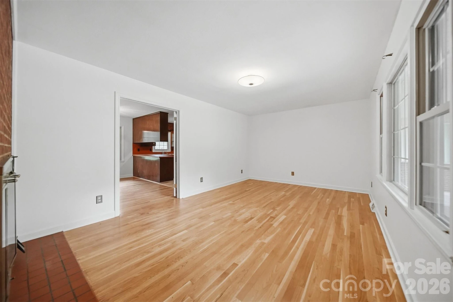 105 Ann Street - Photo 4