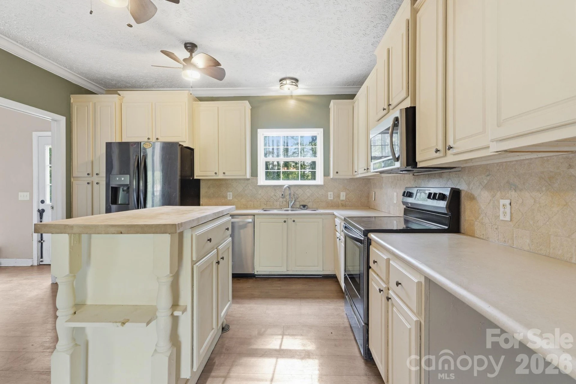 2825 Sweeping Pine Lane - Photo 4