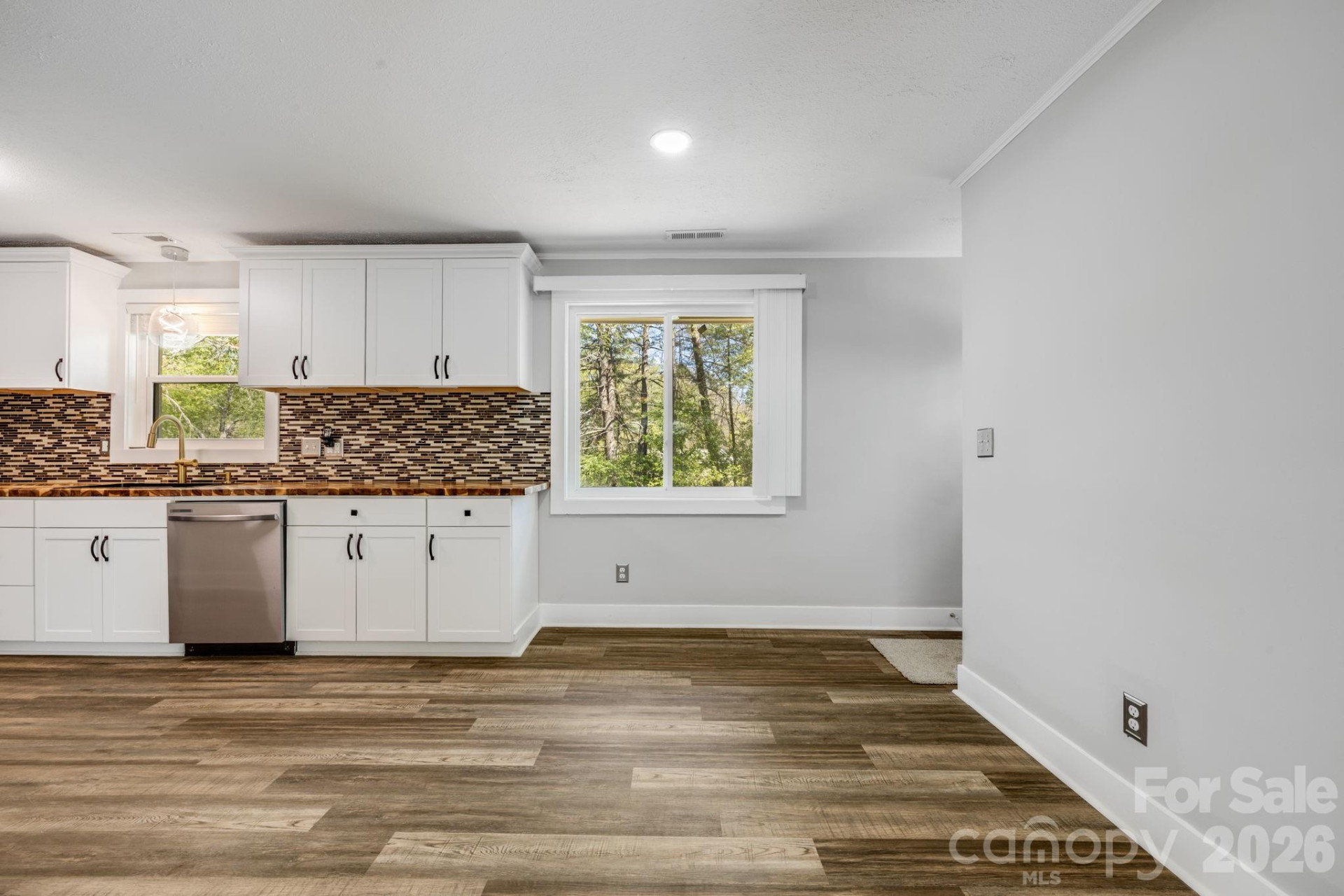 111 Sunset Hill Drive - Photo 9