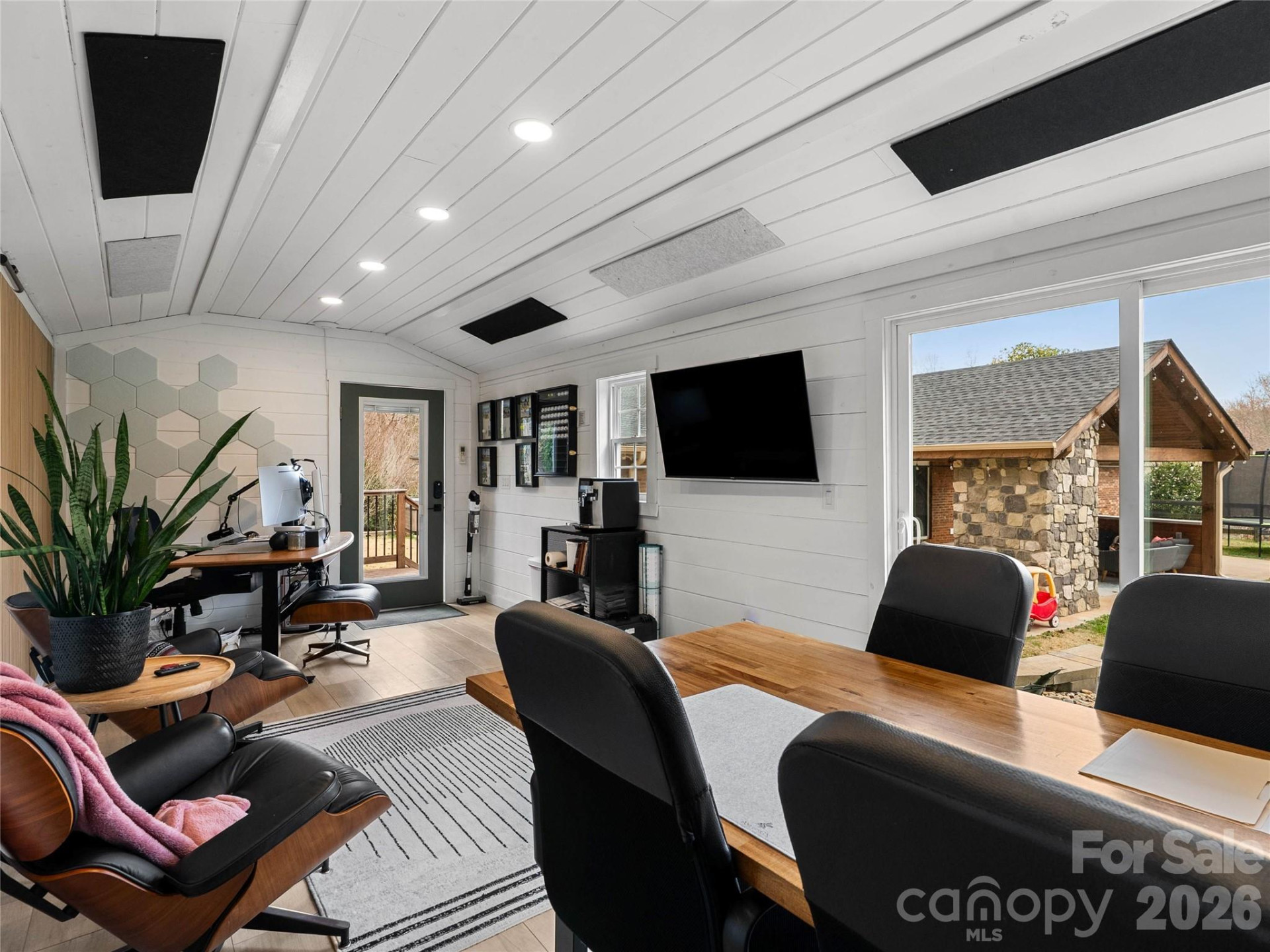 310 Case Street - Photo 37