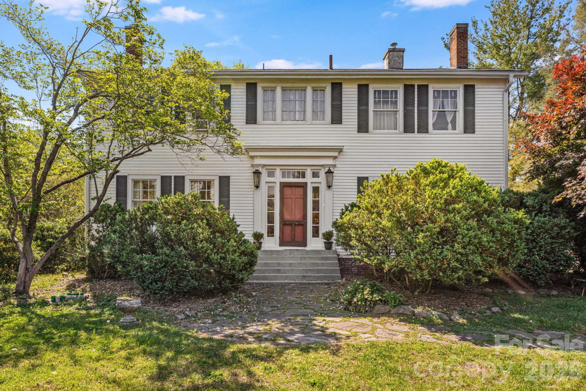 29 Walnut Street - Photo 2