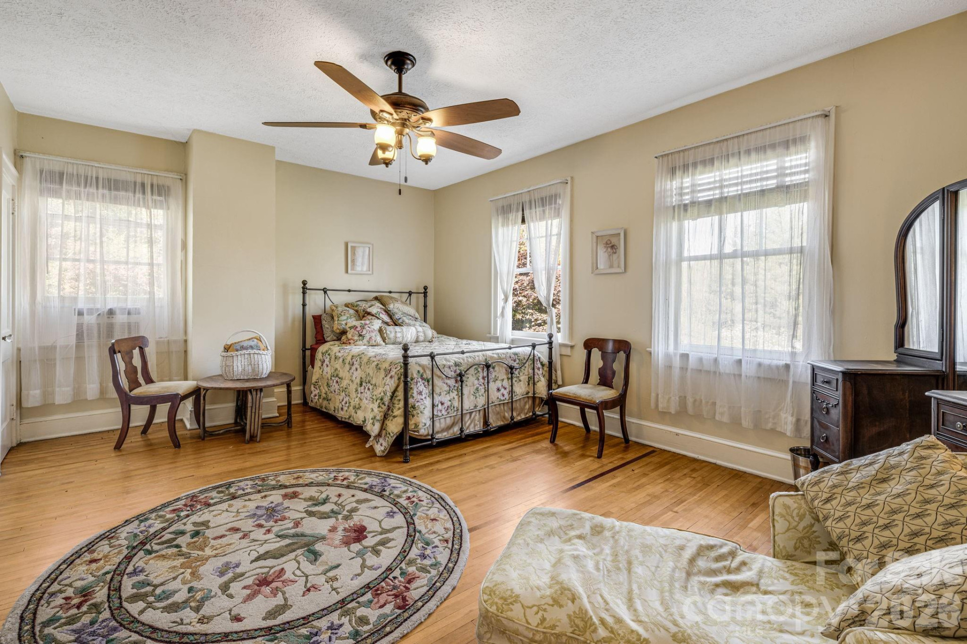 29 Walnut Street - Photo 32