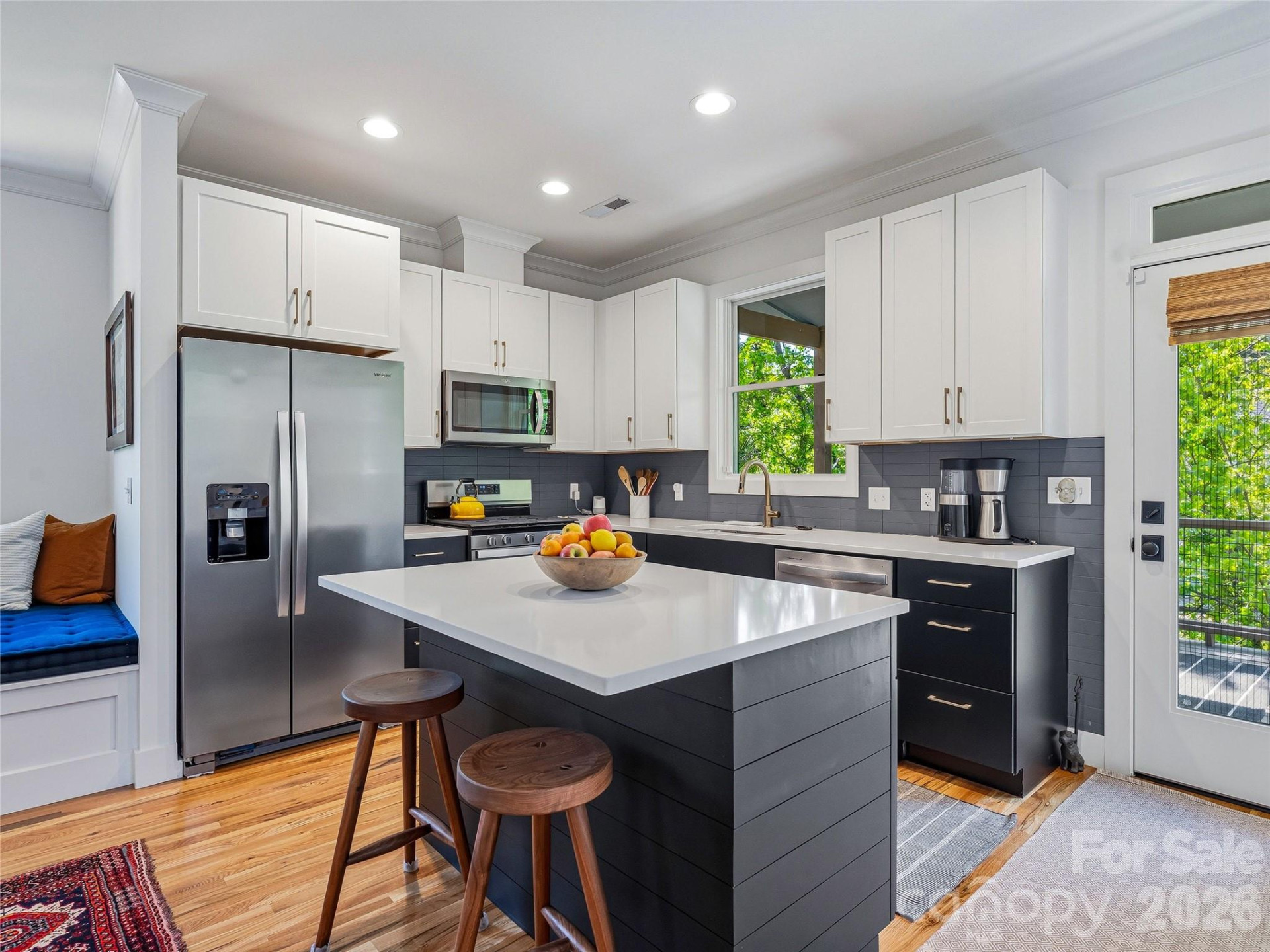 260 Waynesville Avenue - Photo 10