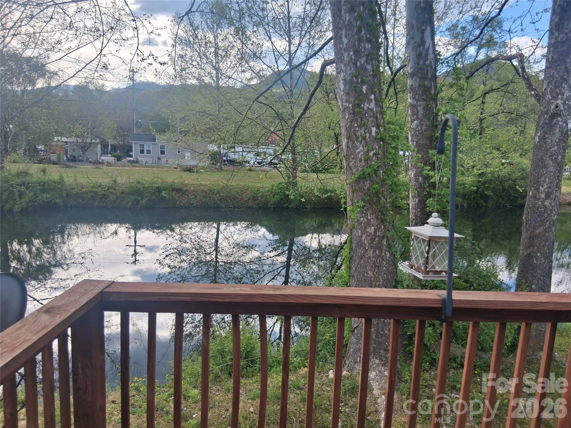 124 Pike Point - Photo 2