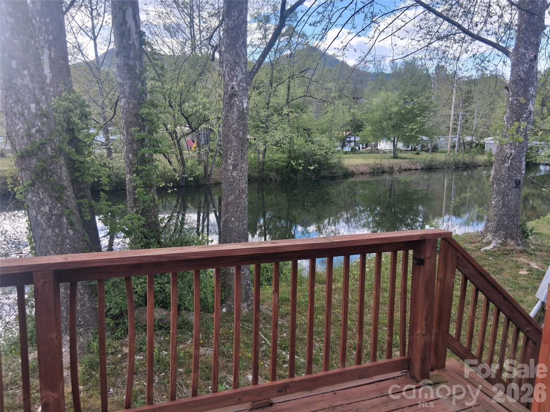 124 Pike Point - Photo 4
