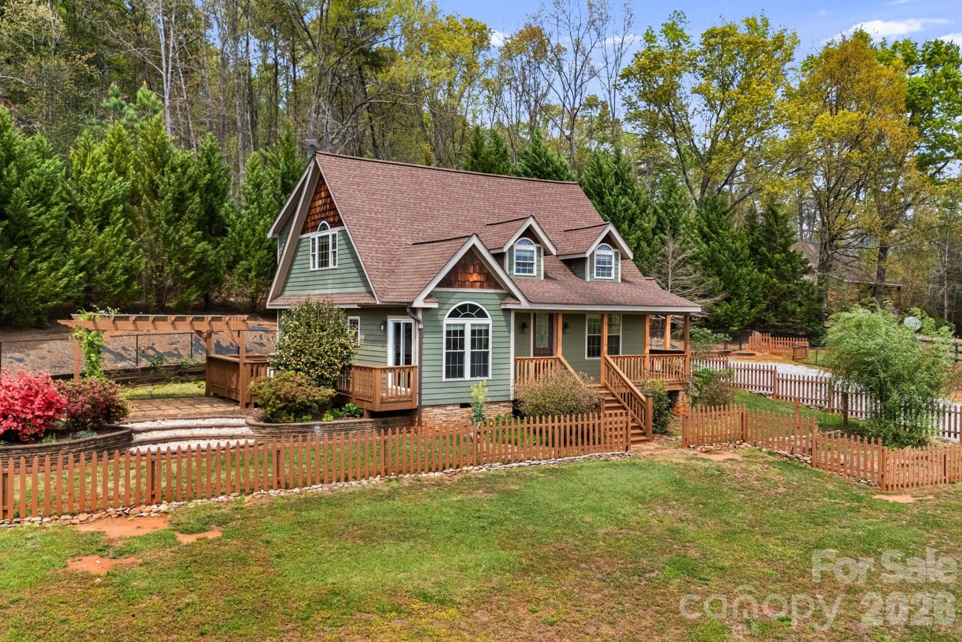 2011 Edgerton Road - Photo 2