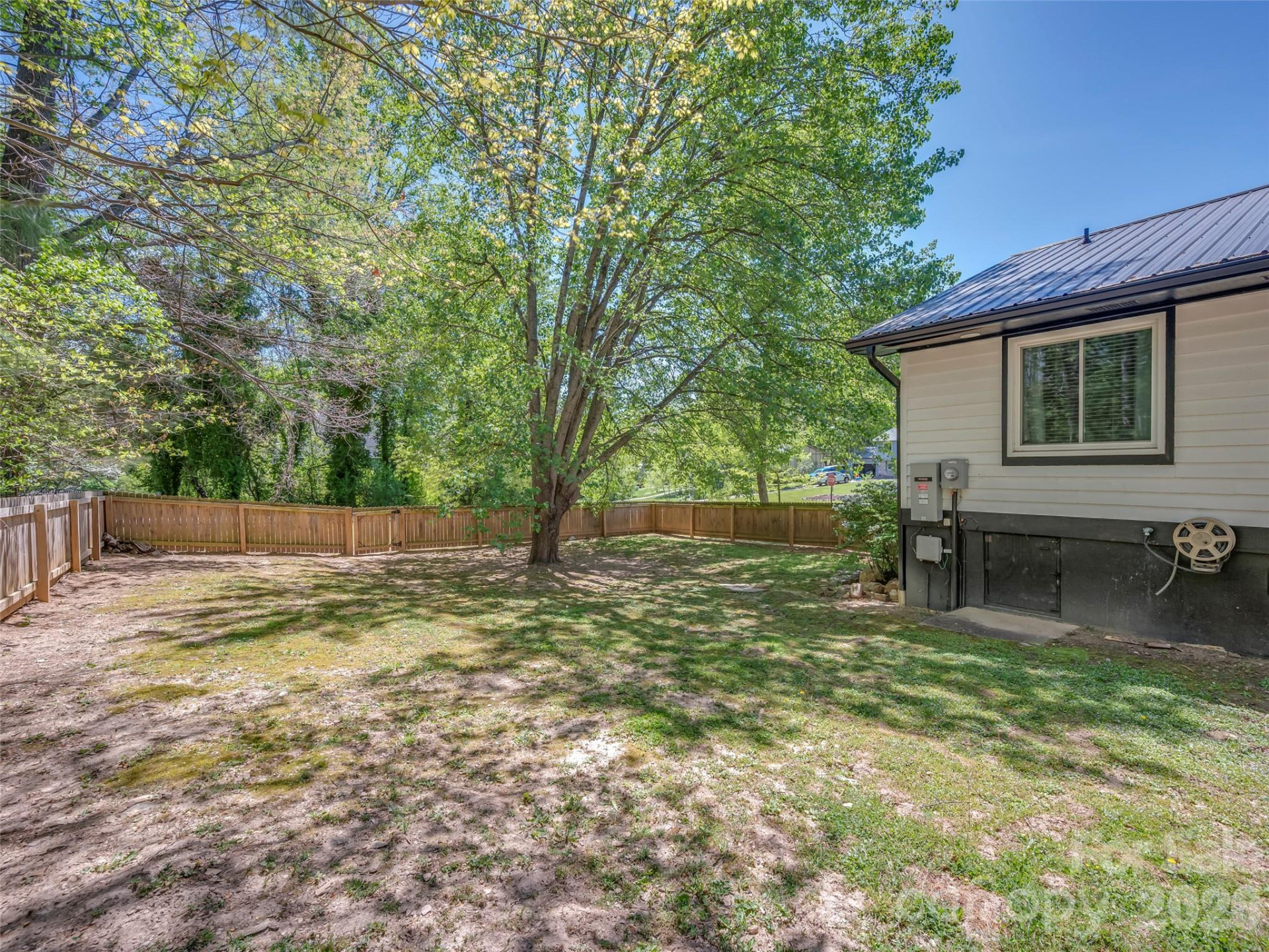 109 Scarlet Drive - Photo 36