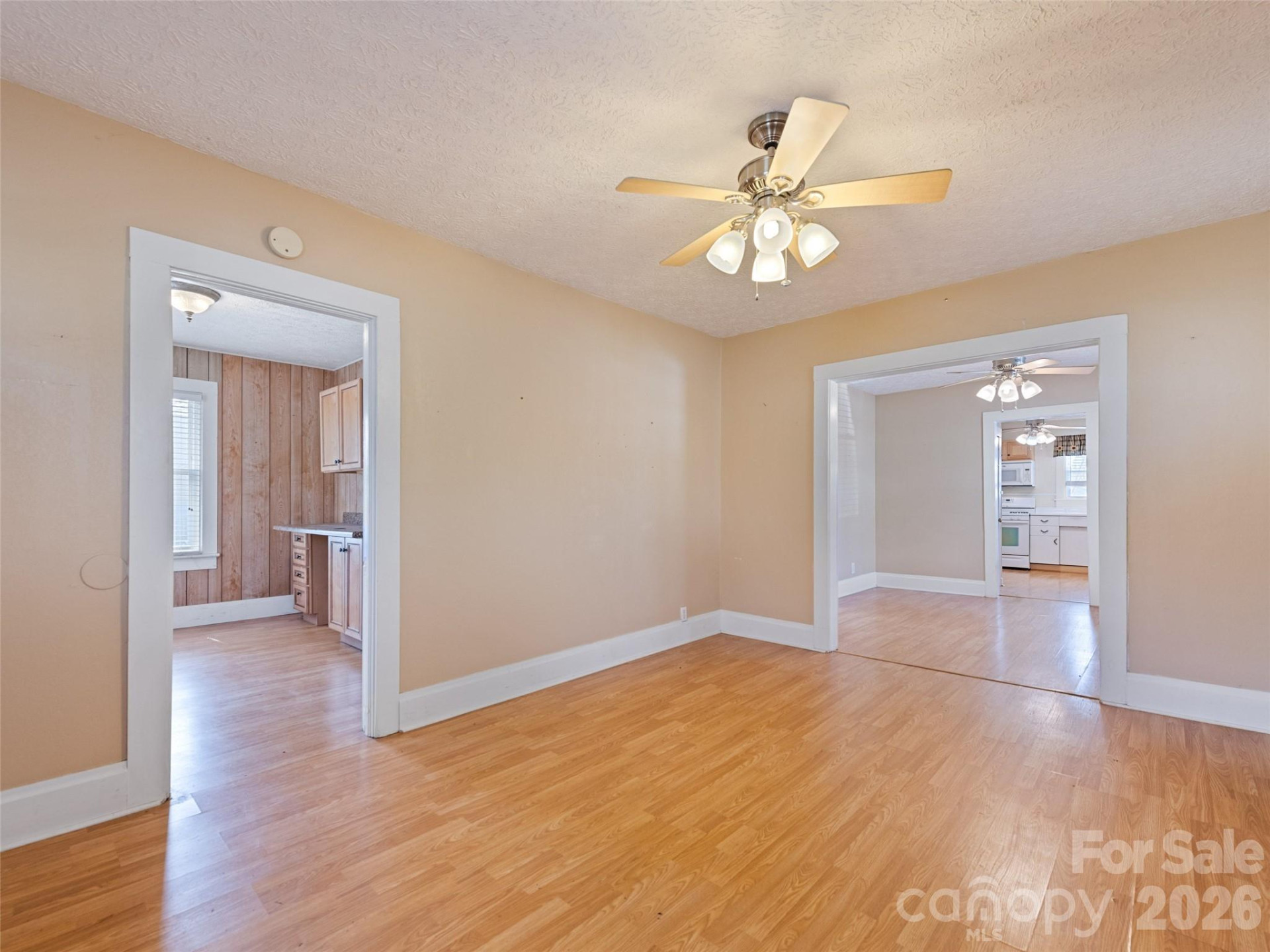 821 Main Street - Photo 5