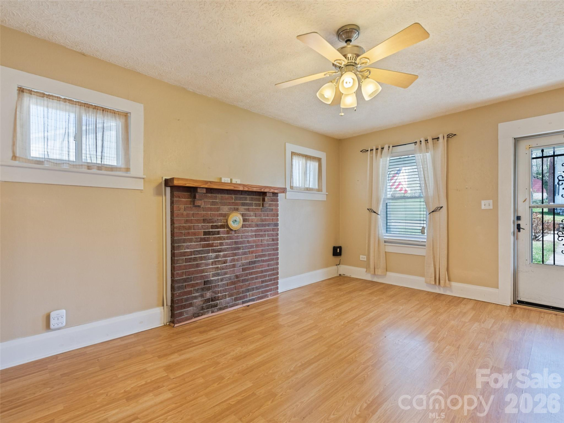 821 Main Street - Photo 7