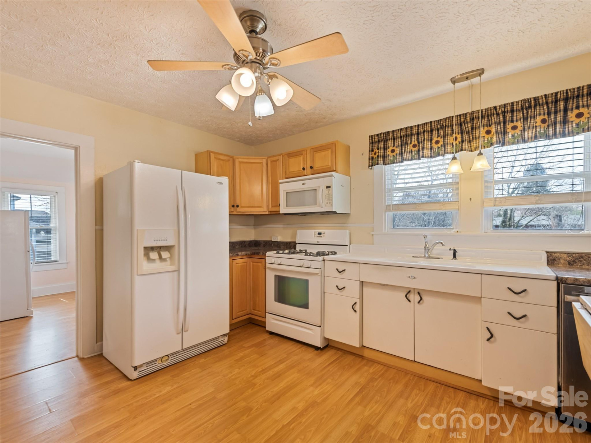 821 Main Street - Photo 8