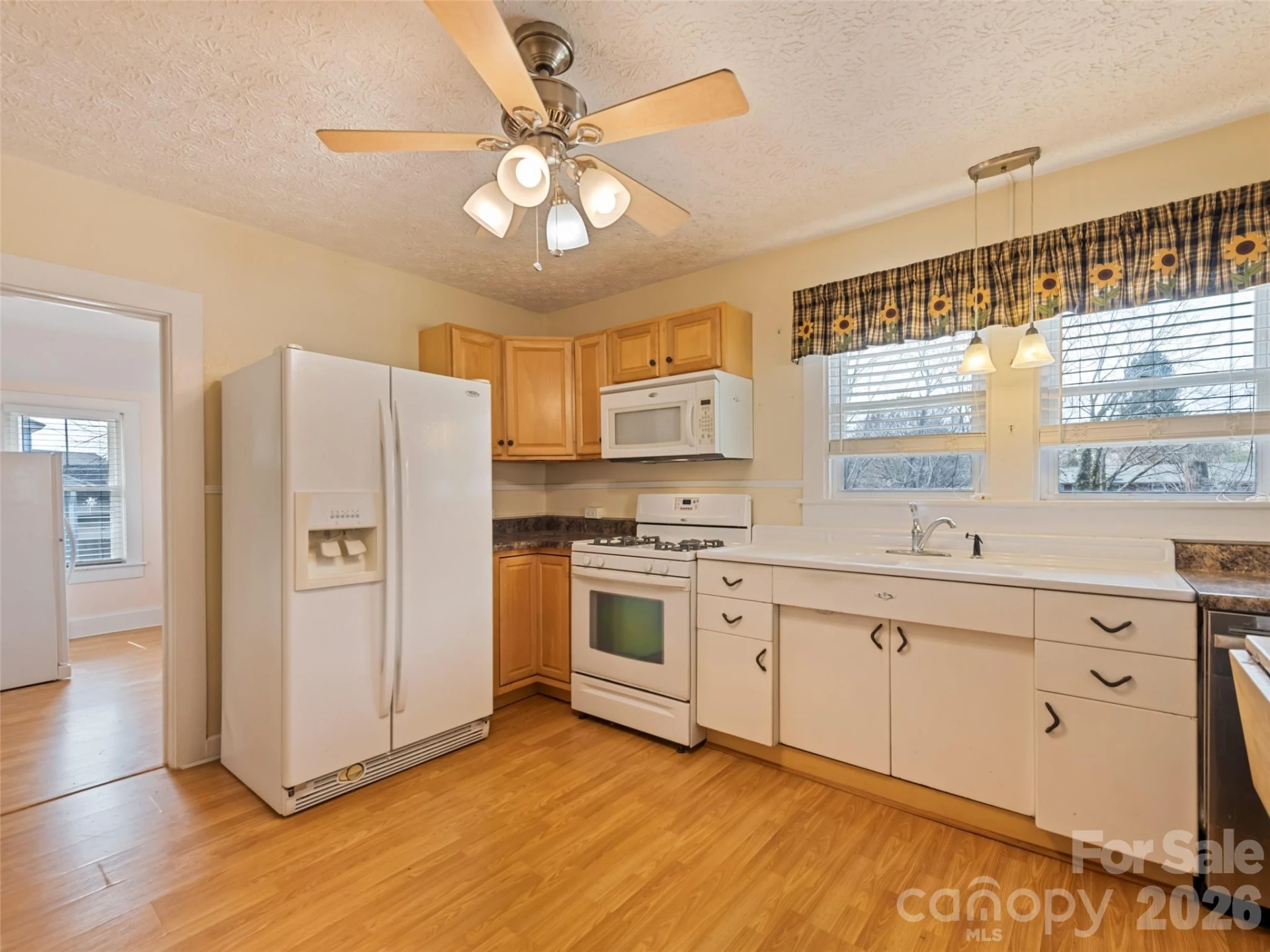 821 Main Street - Photo 8
