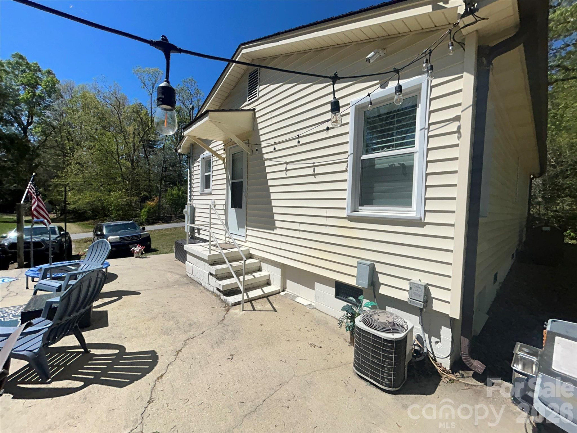 110 9th Street - Photo 2