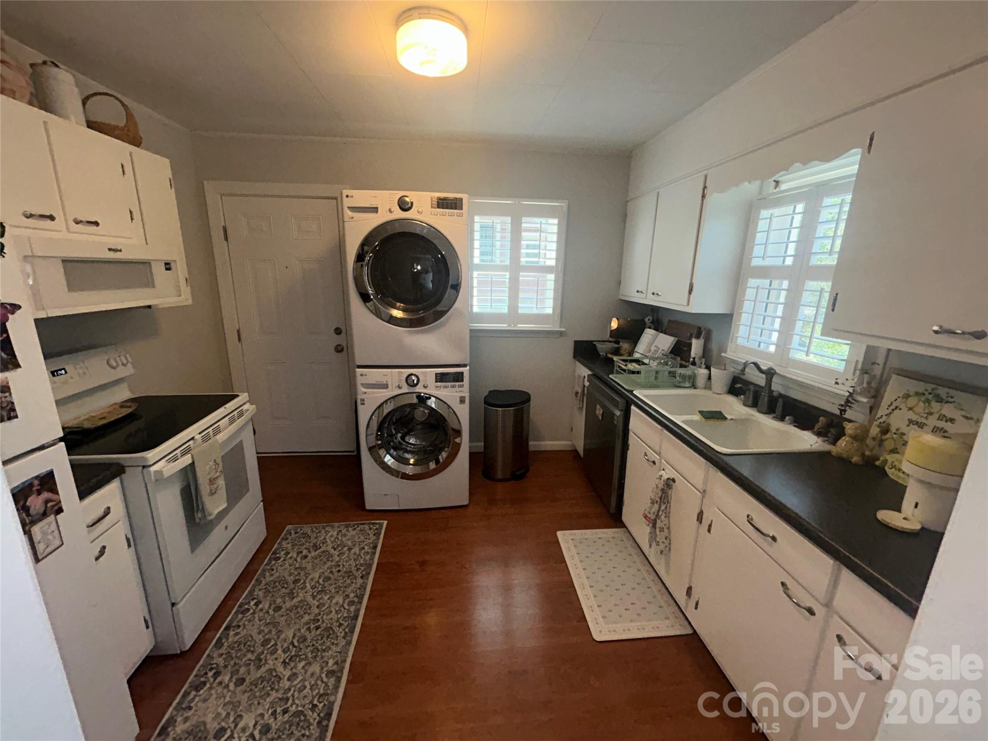 110 9th Street - Photo 7