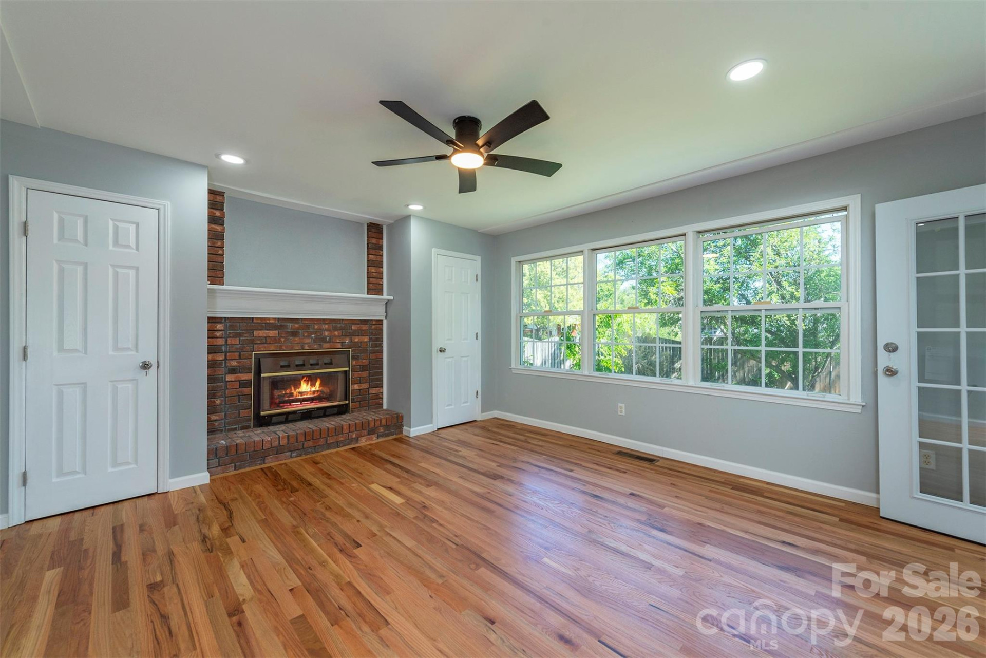 23 Westmont Drive - Photo 3