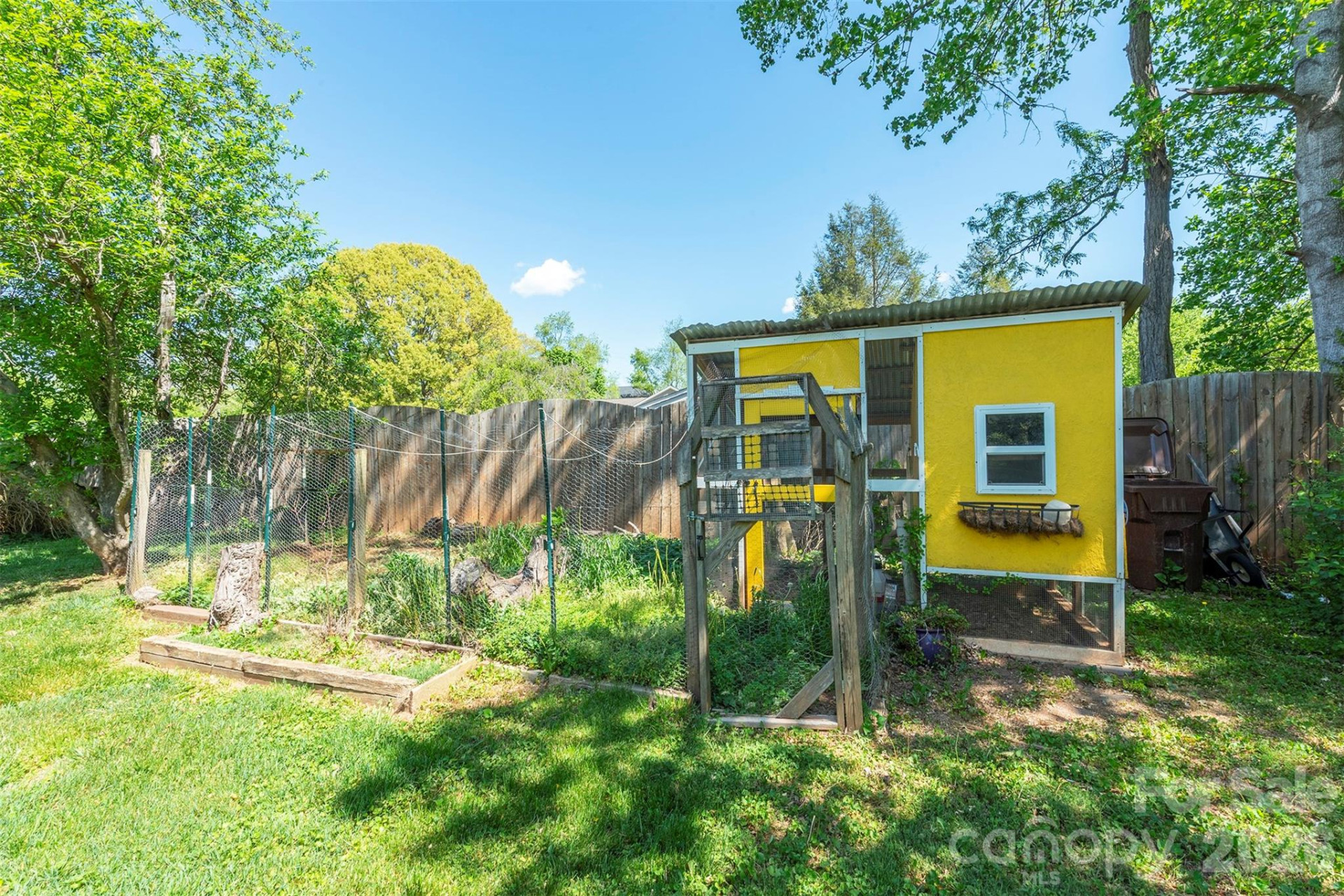 23 Westmont Drive - Photo 5