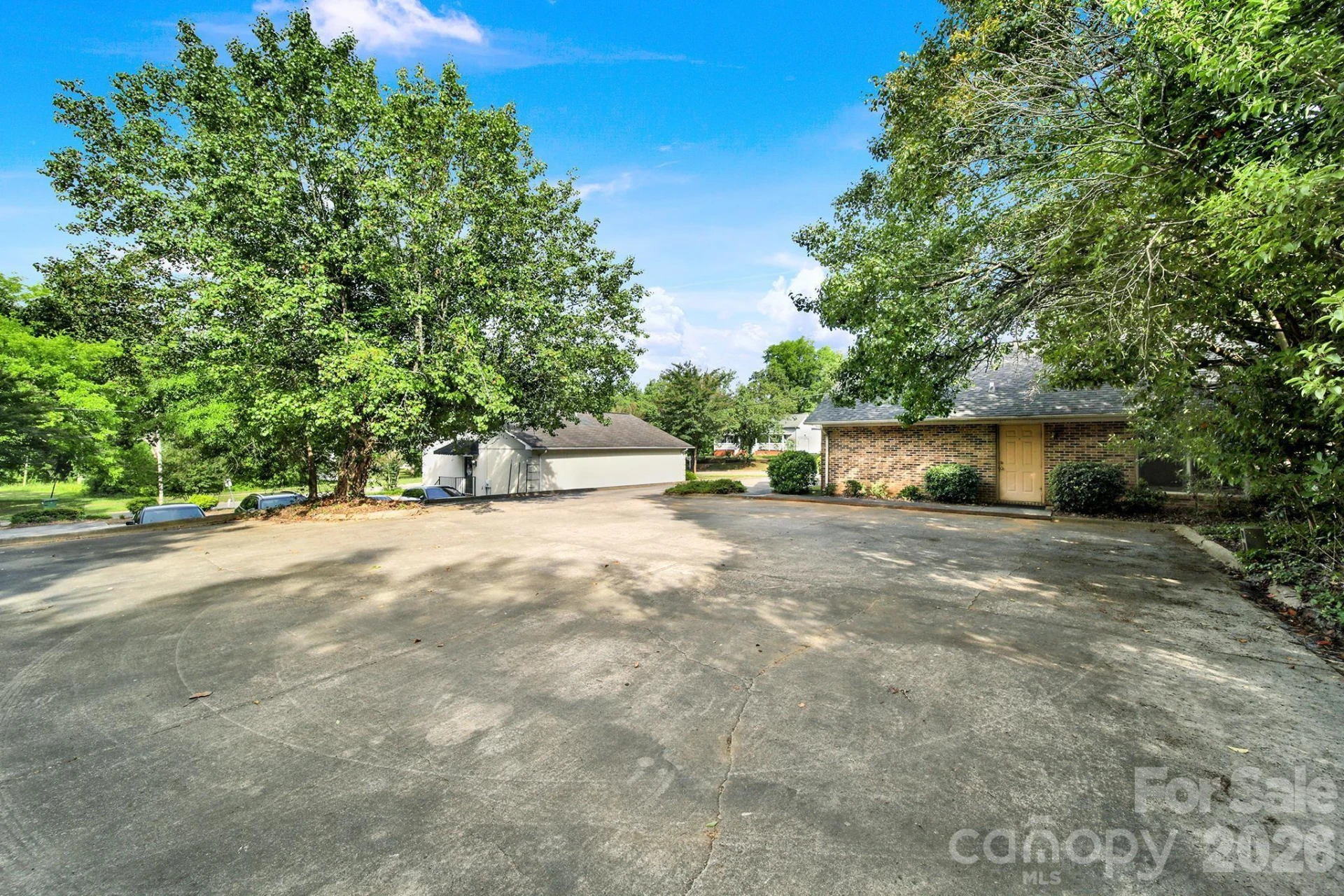 209 Barr Street - Photo 3