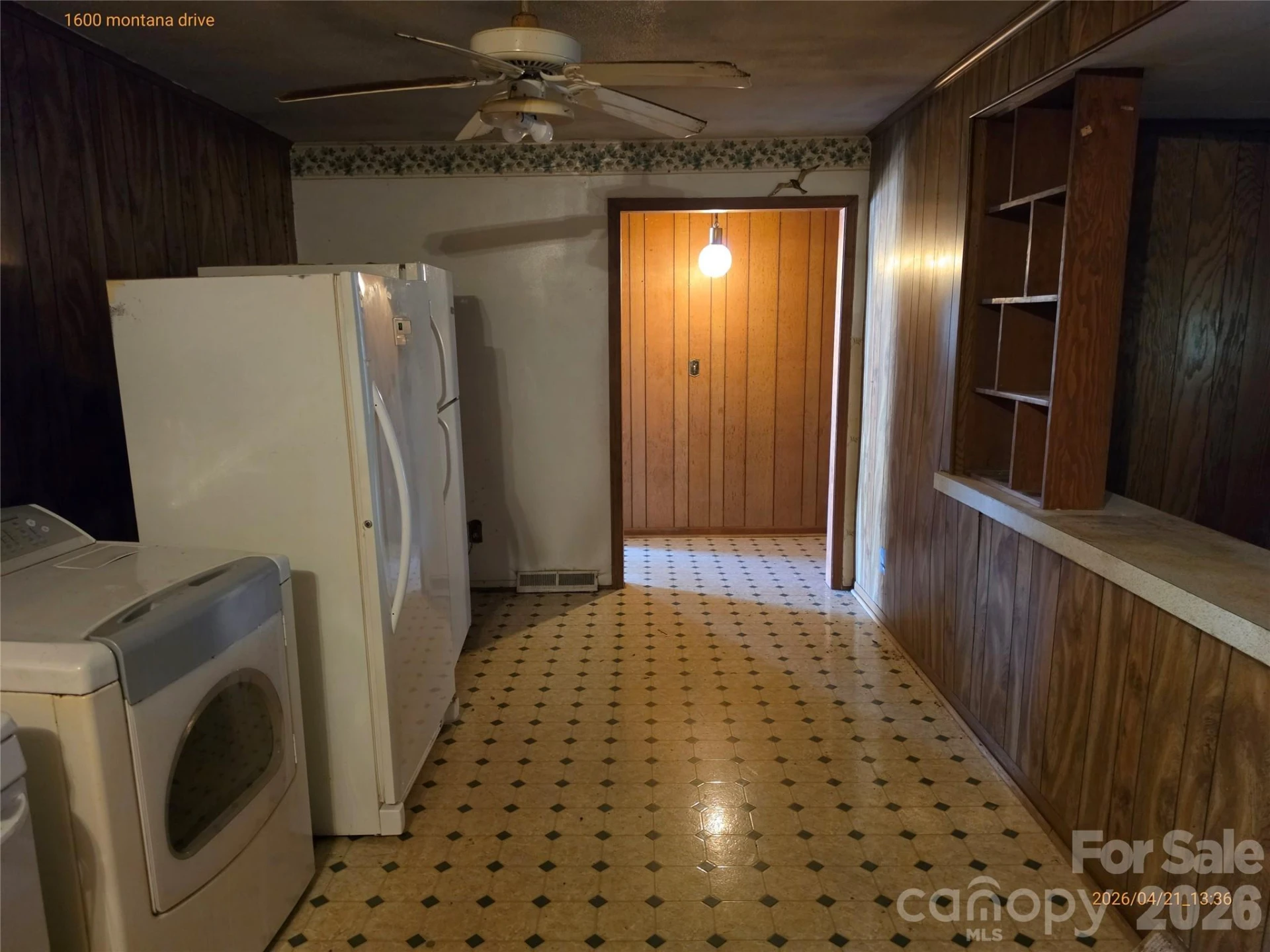 1600 Montana Drive - Photo 4