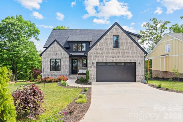 1116 Players Ridge Road, Hickory, NC, 28601