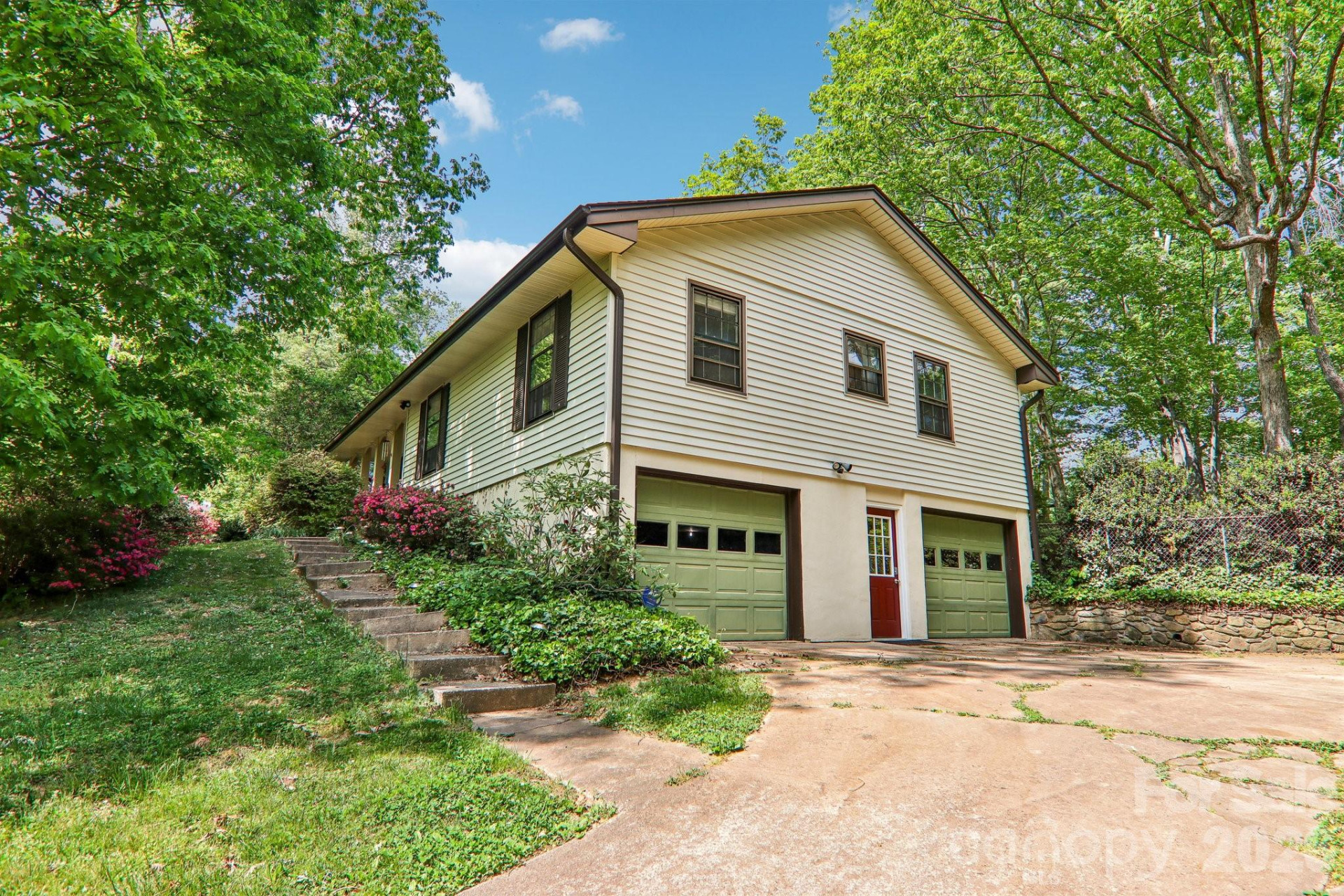 14 Forest Ridge Drive - Photo 3