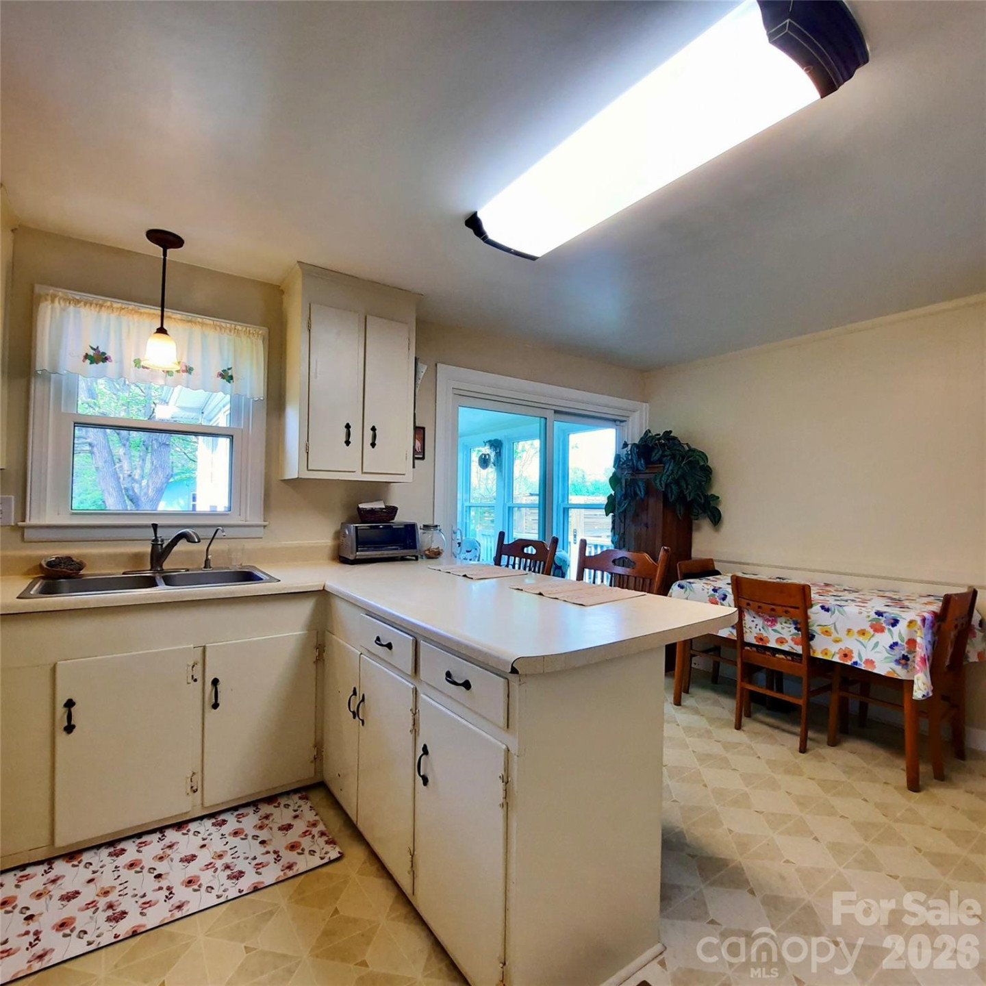 604 Substation Street - Photo 10