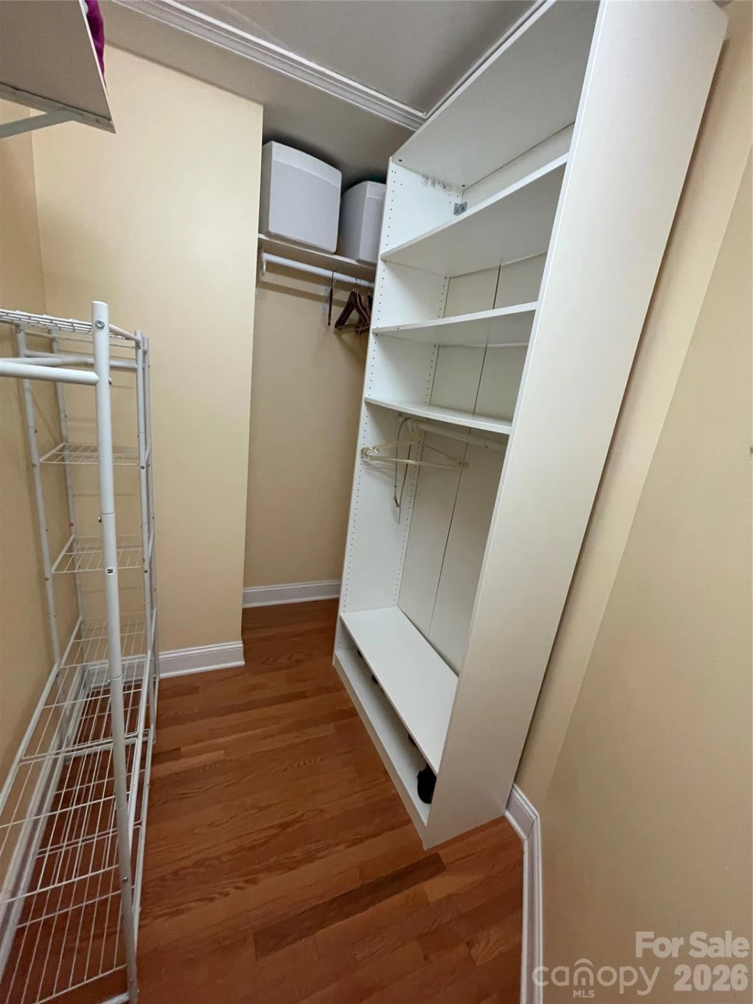 1518 Squirrel Lake Court - Photo 32