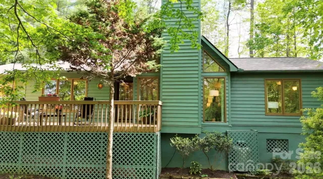 2698 Connestee Trail