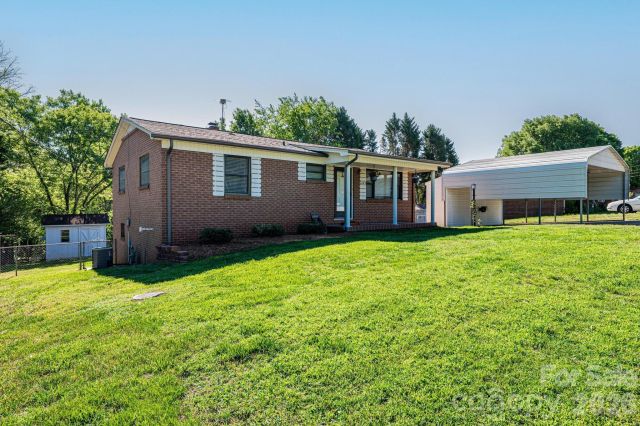 2649 Westview Acres Street, Hickory, NC, 28601