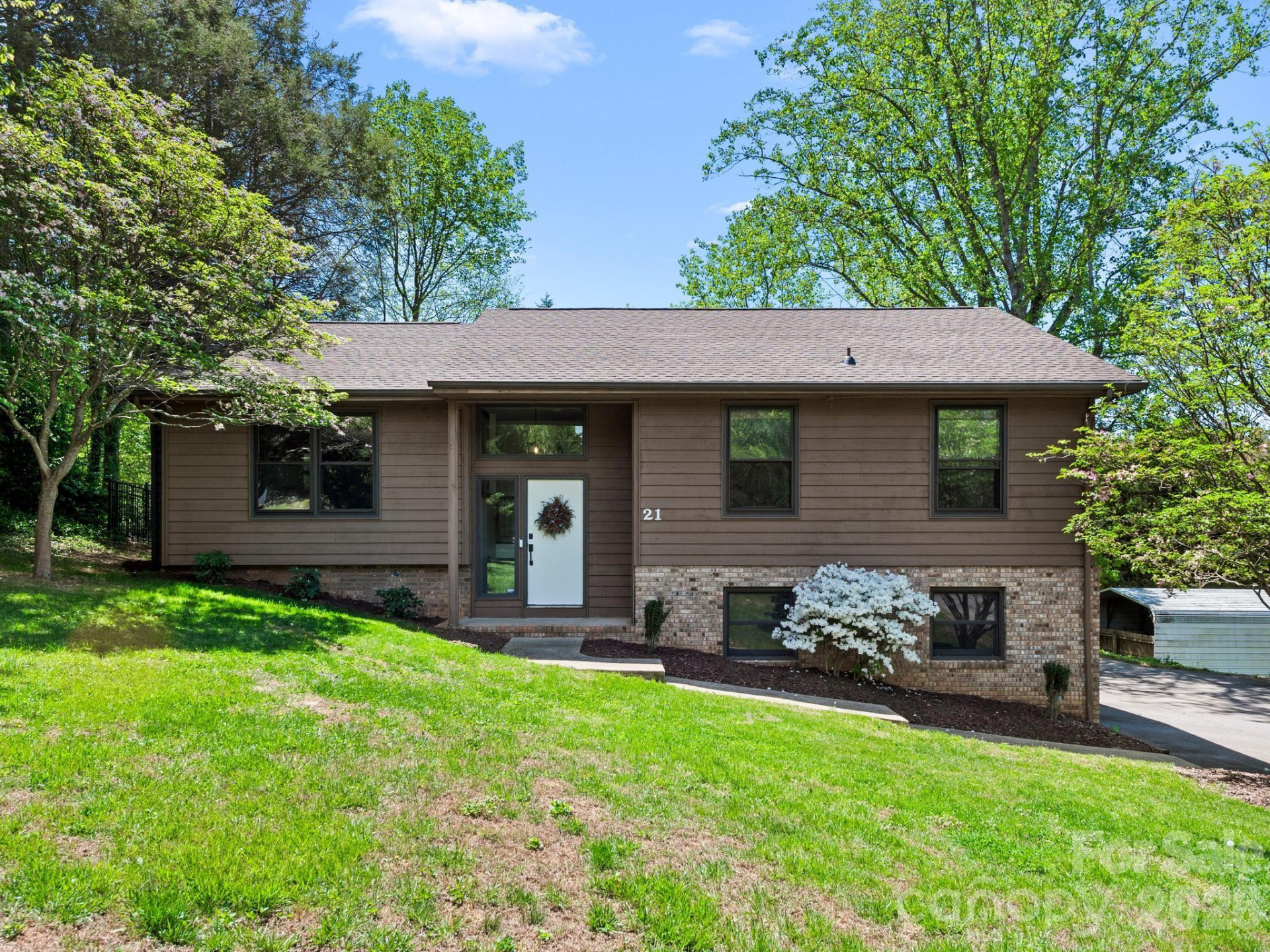 21 Dogwood Grove - Photo 39