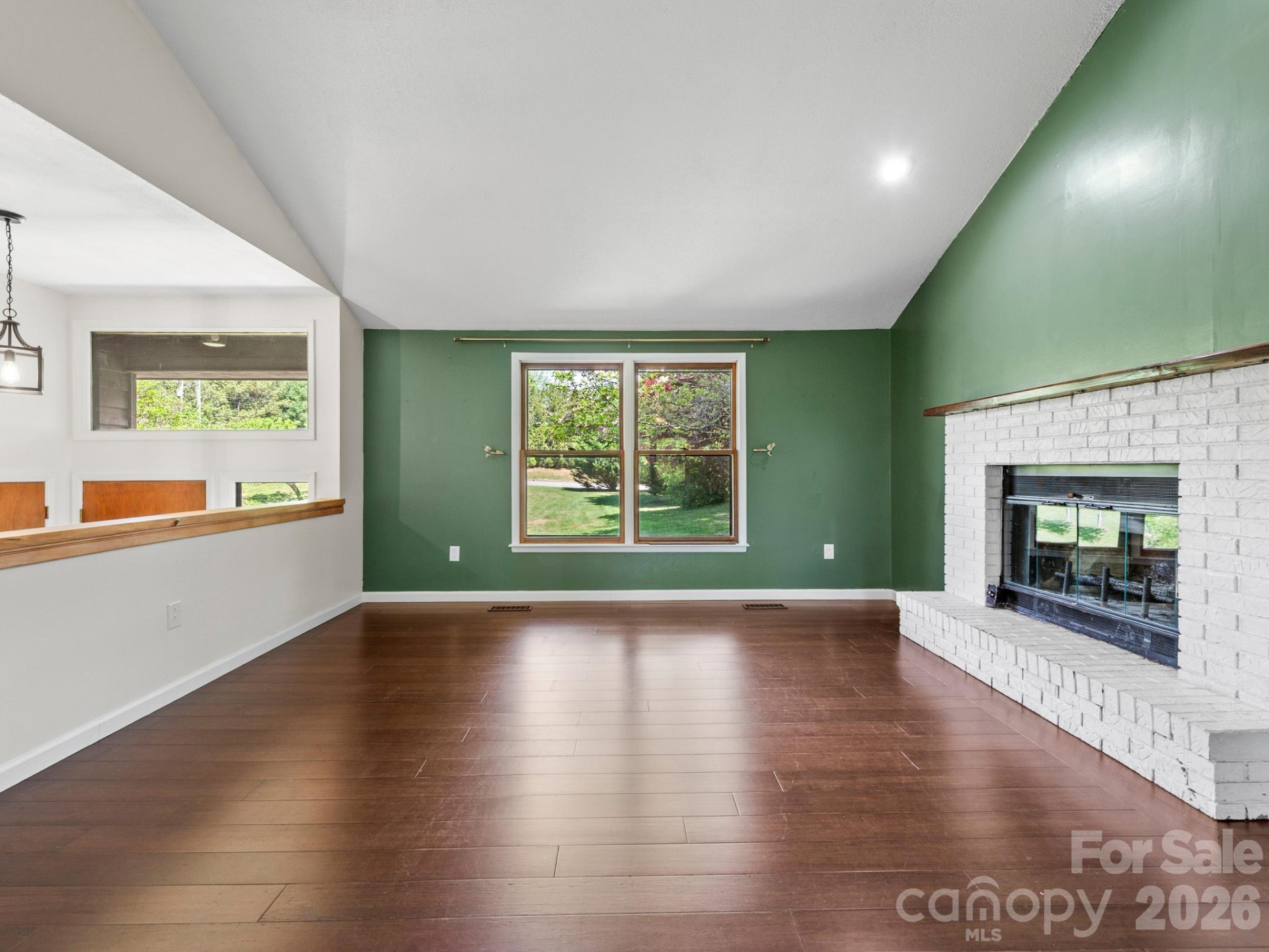 21 Dogwood Grove - Photo 7