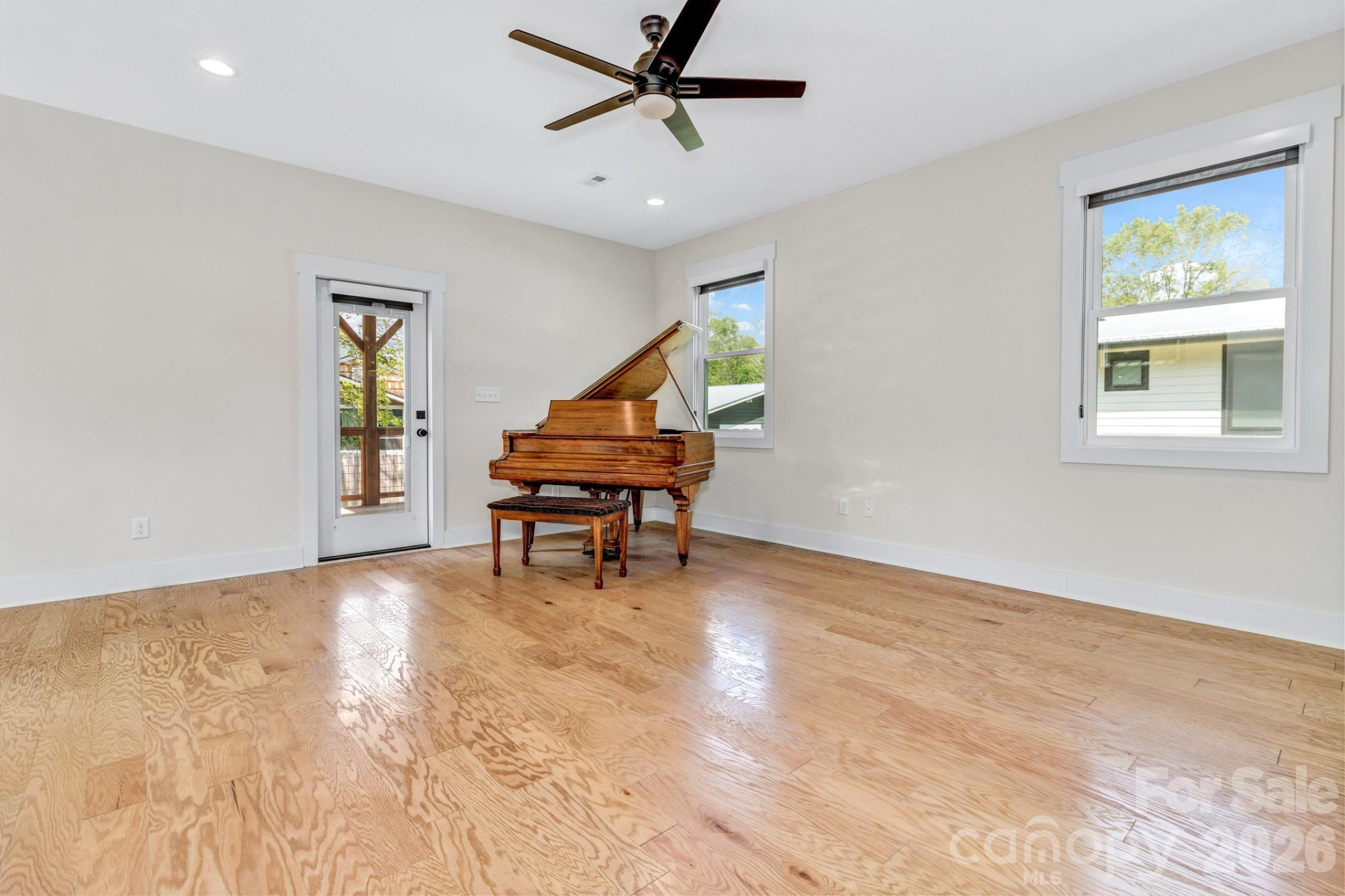 200 Stafford Street - Photo 8