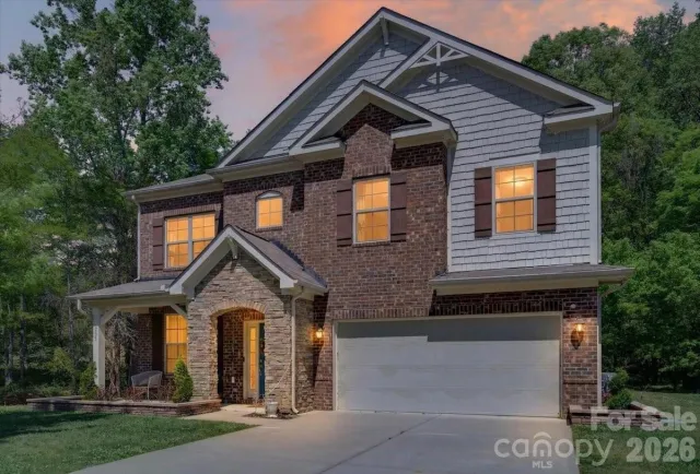 265 Meadow Oaks Drive