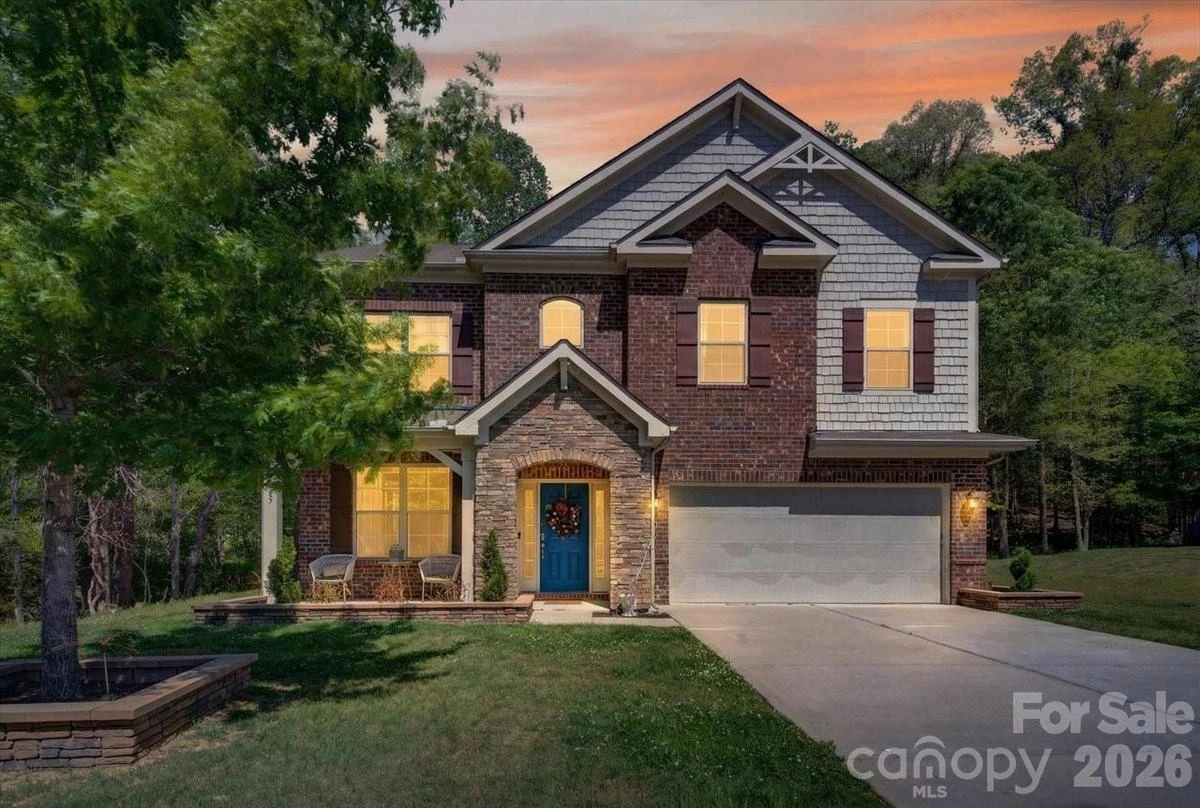 265 Meadow Oaks Drive - Photo 2