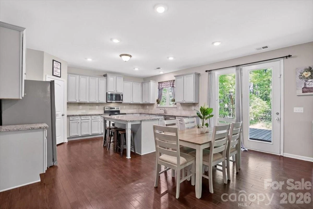 265 Meadow Oaks Drive - Photo 23