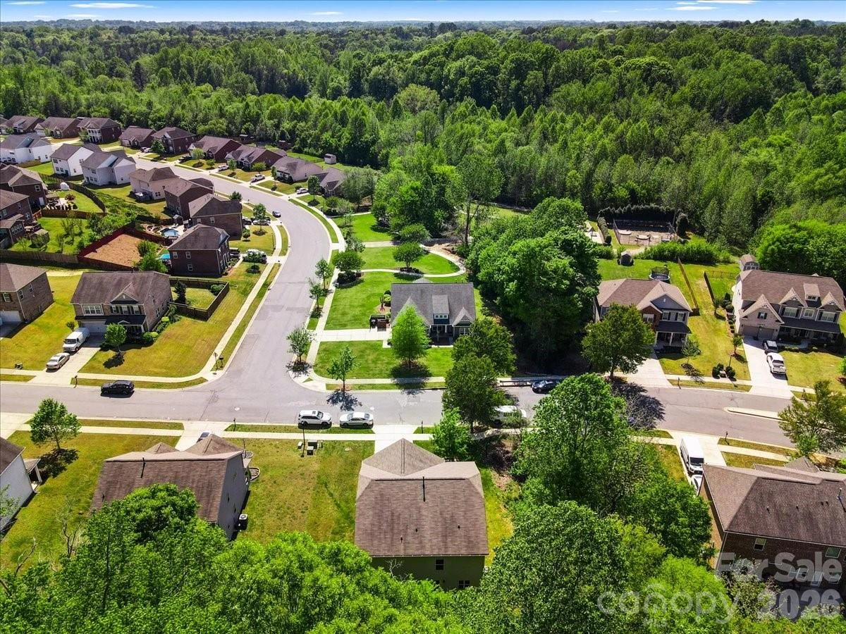 265 Meadow Oaks Drive - Photo 8