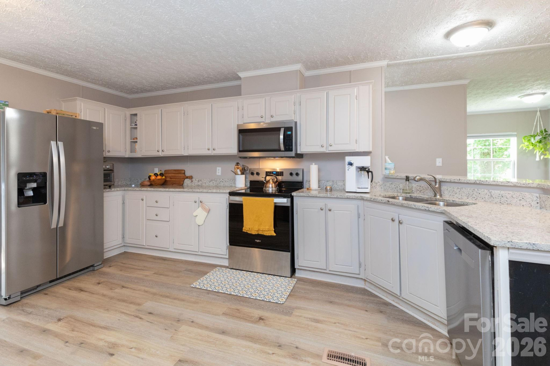 205 Sleepy Hollow Drive - Photo 2