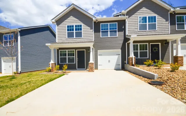 24 Cain Hollow Way
