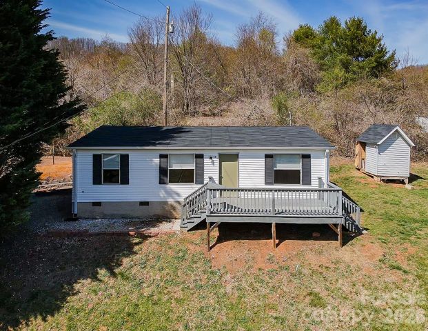 10 Lands End Drive, Candler, NC, 28715
