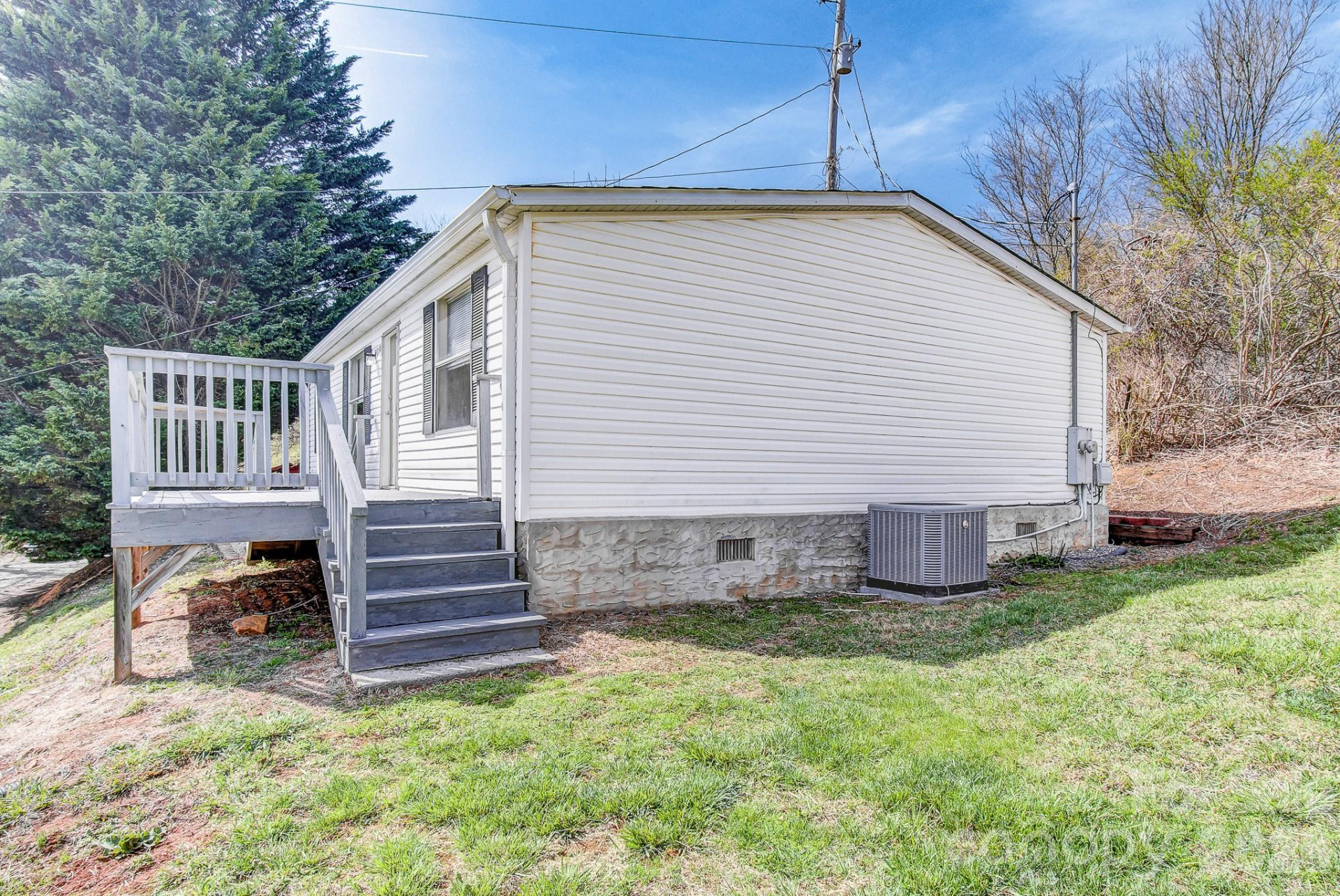 10 Lands End Drive - Photo 2