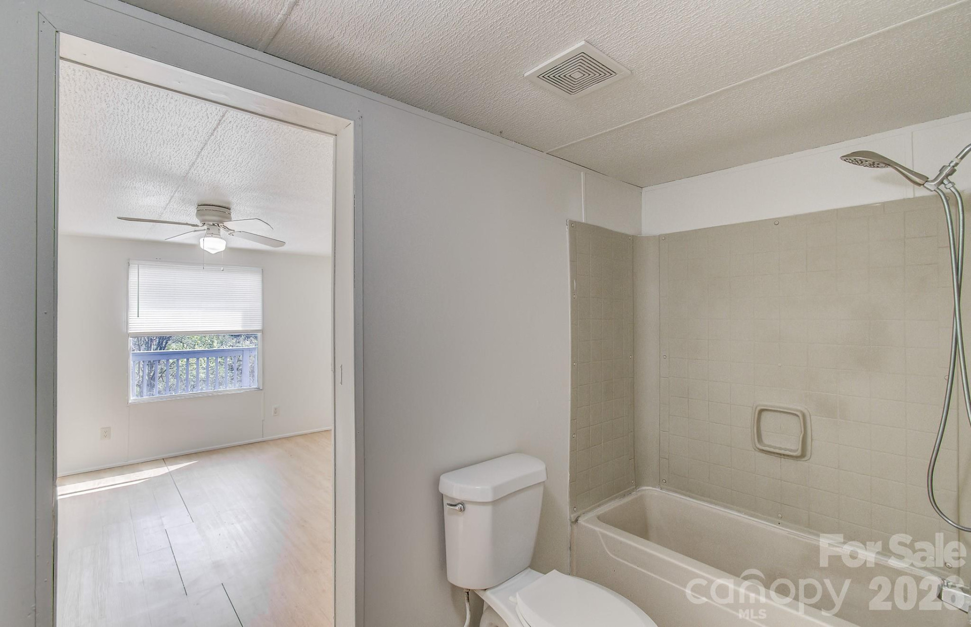 10 Lands End Drive - Photo 14