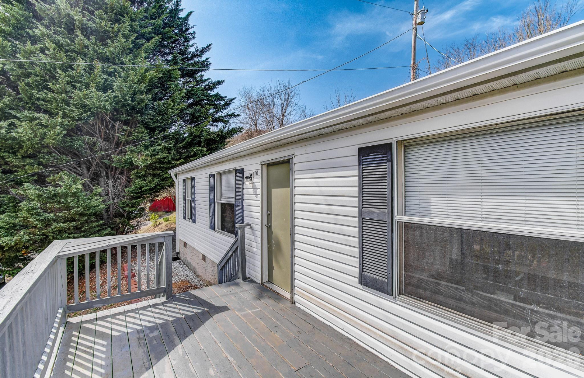 10 Lands End Drive - Photo 3