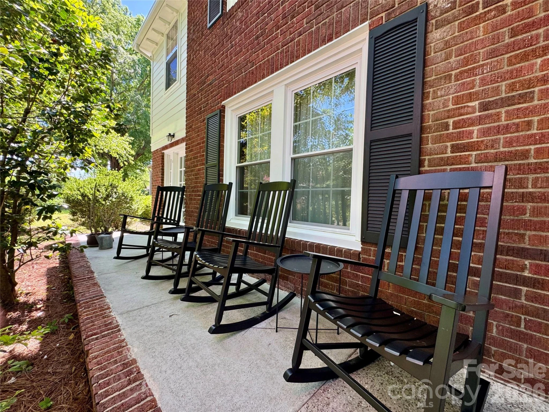 70 Washington Lane - Photo 3