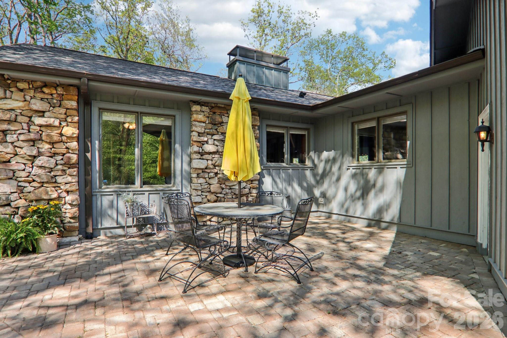 817 Greenwood Drive - Photo 35