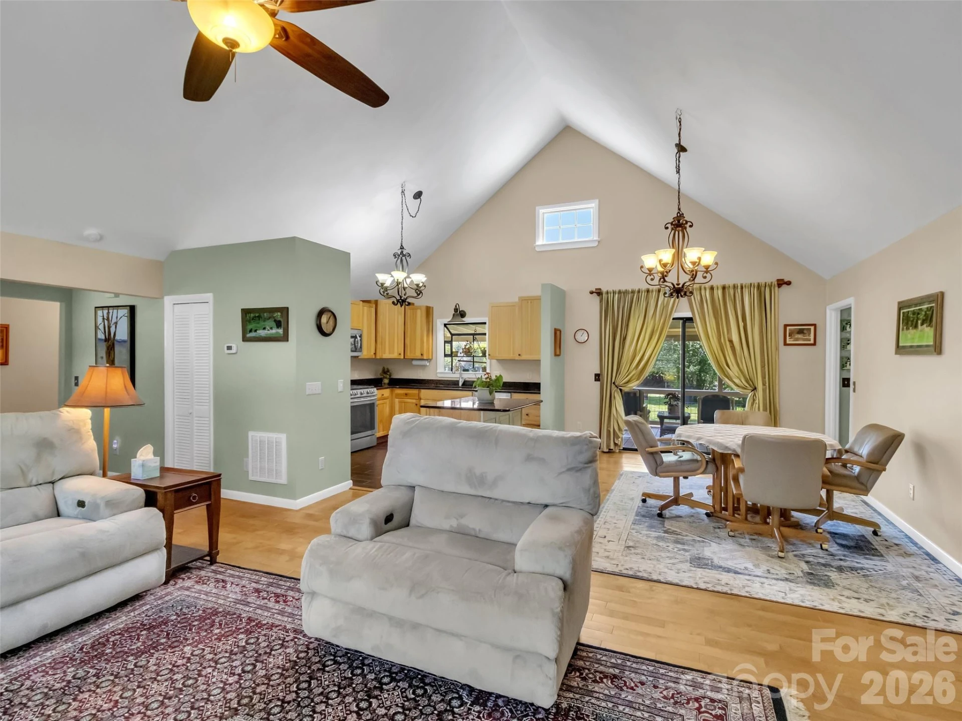 96 Garden Court - Photo 4